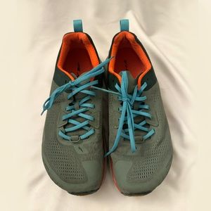 Altra Trail Running Walking Shoes  Olympus 4 Mens Size 11